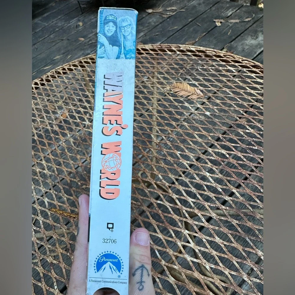 WAYNE’S WORLD VHS Tape Cult Classic Comedy Movie